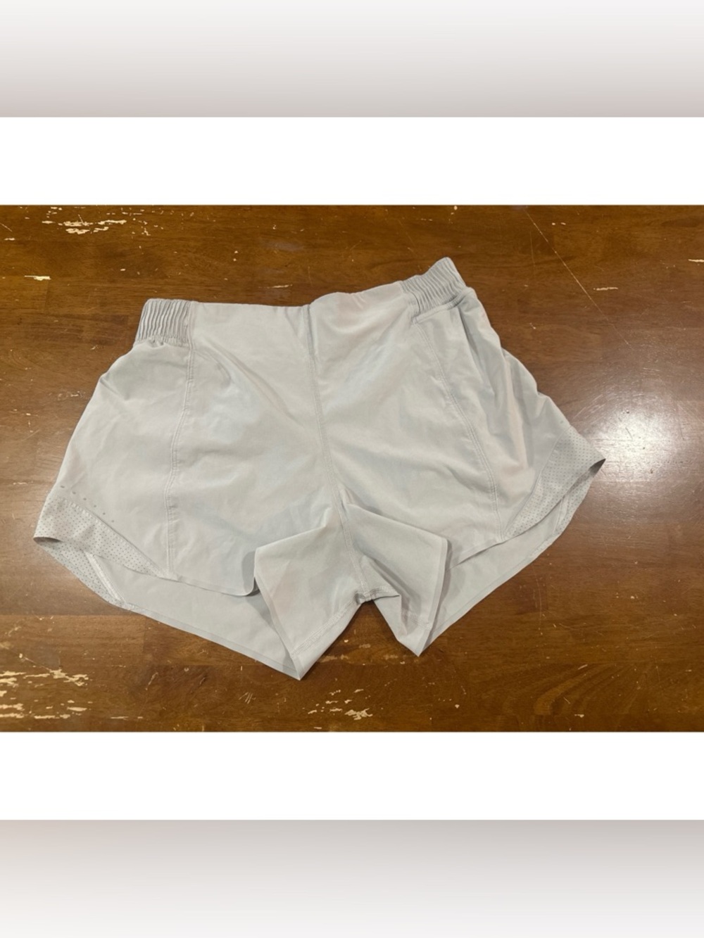 LuLuLemon Shorts 30”
Waist